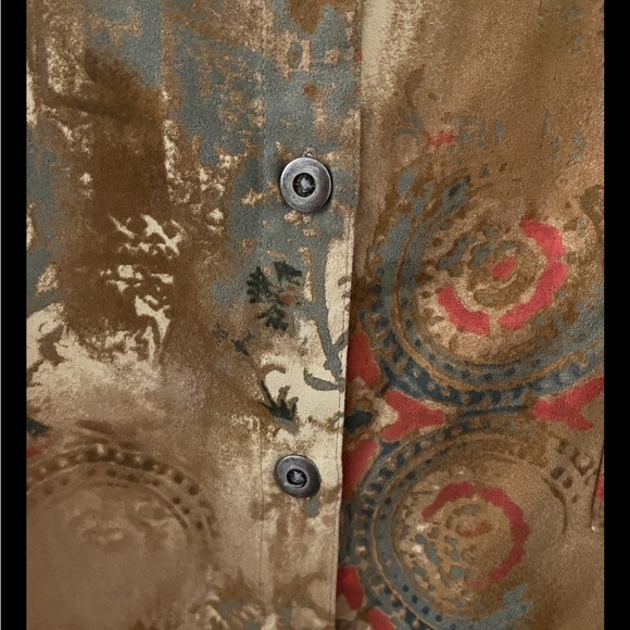 Chico’s 2  Button Front Fall Colored Top Medium - Picture 5 of 11